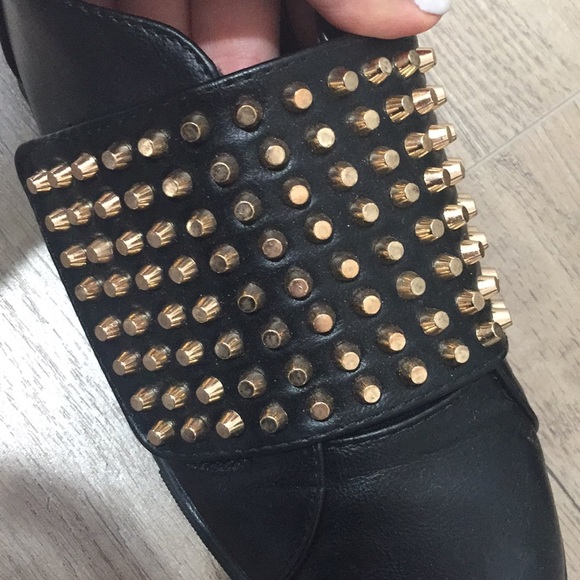 Stud shoes - Picture 2 of 5